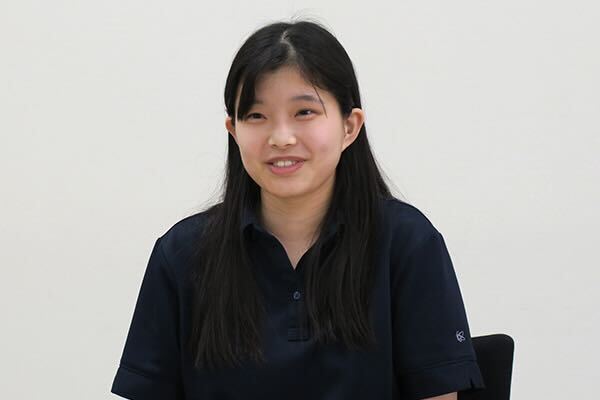和太鼓部の練習について語るY.K.さん