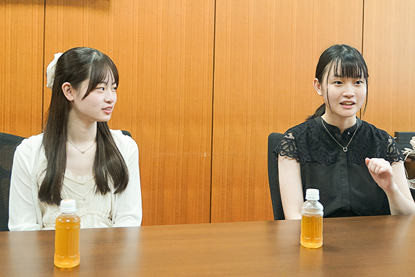 進路選択や受験期の経験を語るM.K.さんとS.K.さん