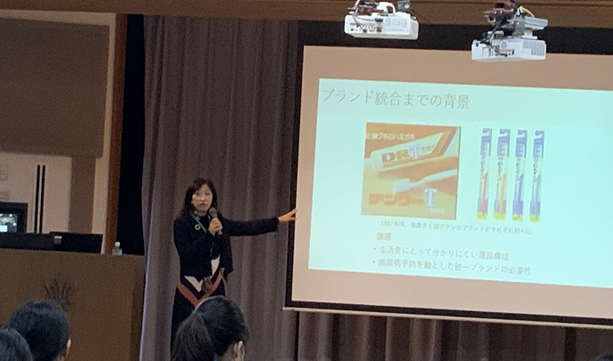 探求講座などの学びの様子1