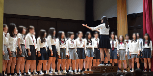 生徒全員が心を一つにして歌う立教女学院の合唱交歓会