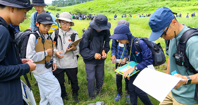 水質検査の結果を班単位で観察しました